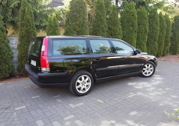 Volvo V70 cena 4450 przebieg: 195000, rok produkcji 2002 z Płońsk małe 154